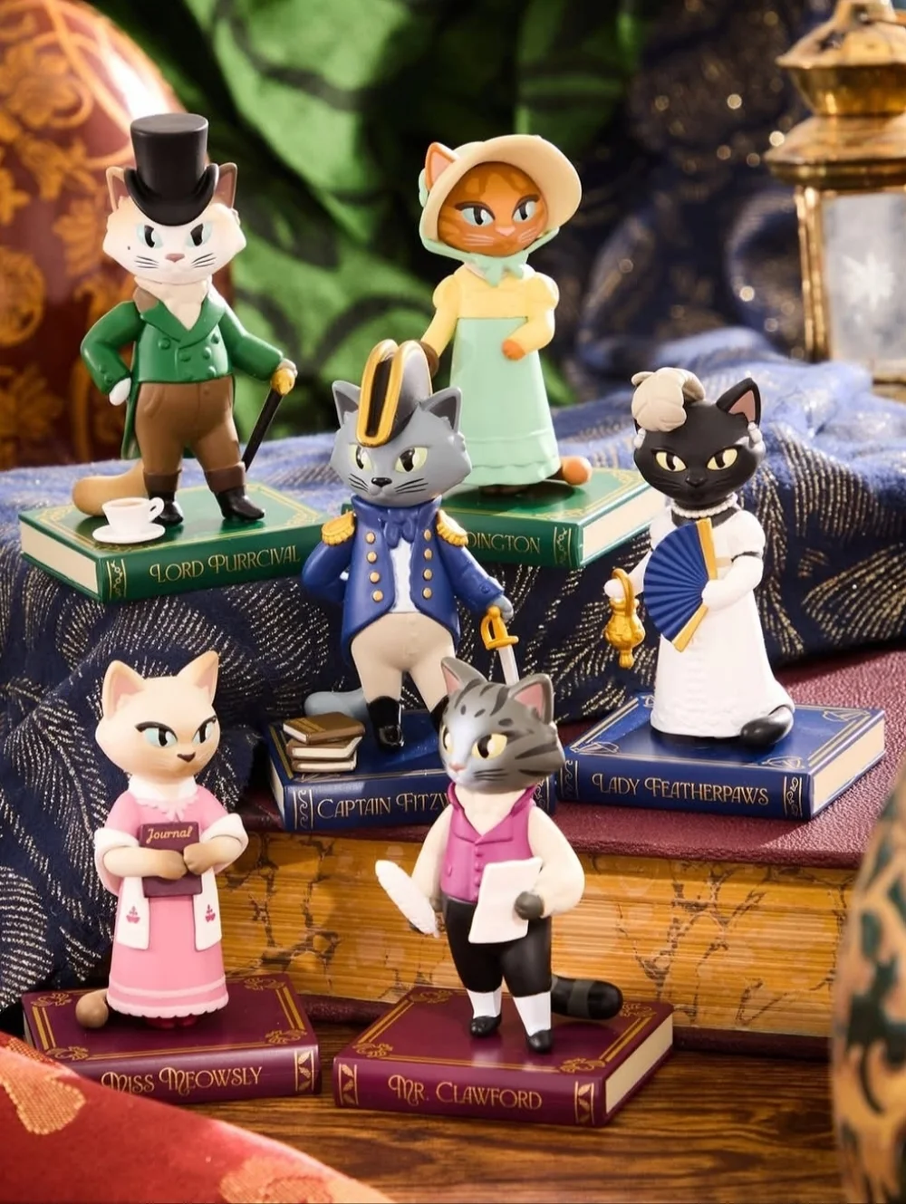Kaleidos Creative Regency Cats - Lady Featherpaws - Picture 2 of 4